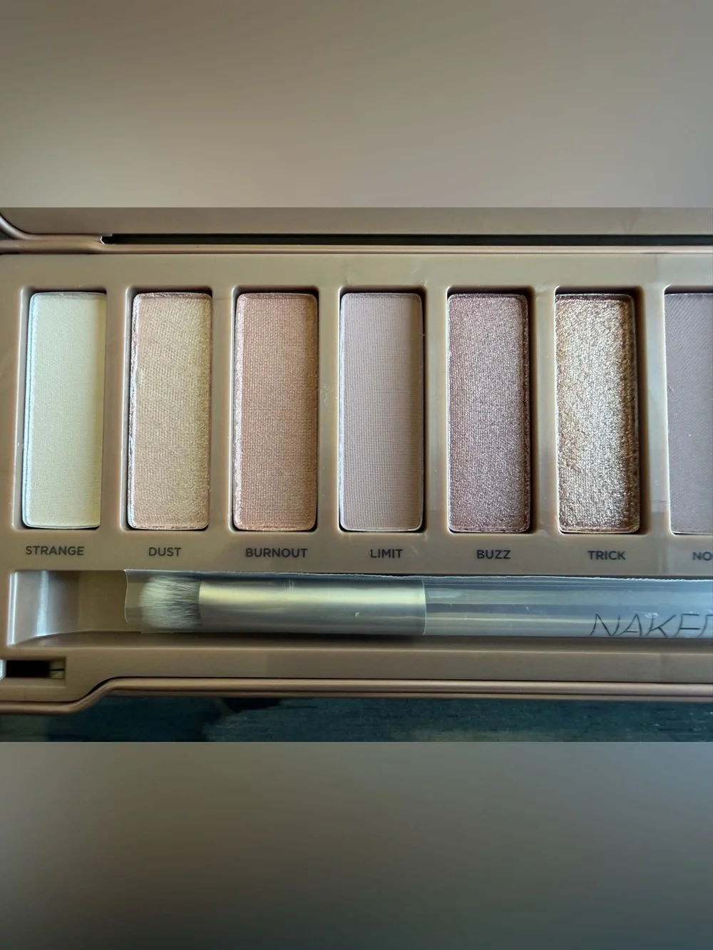 🦋Urban Decay Naked 3 Eyeshadow Palette
